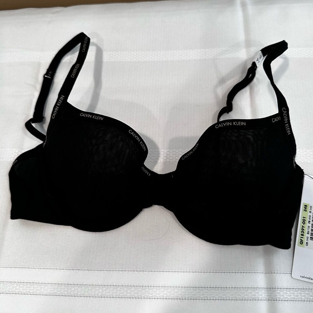 Calvin Klein Bra 34B NWT